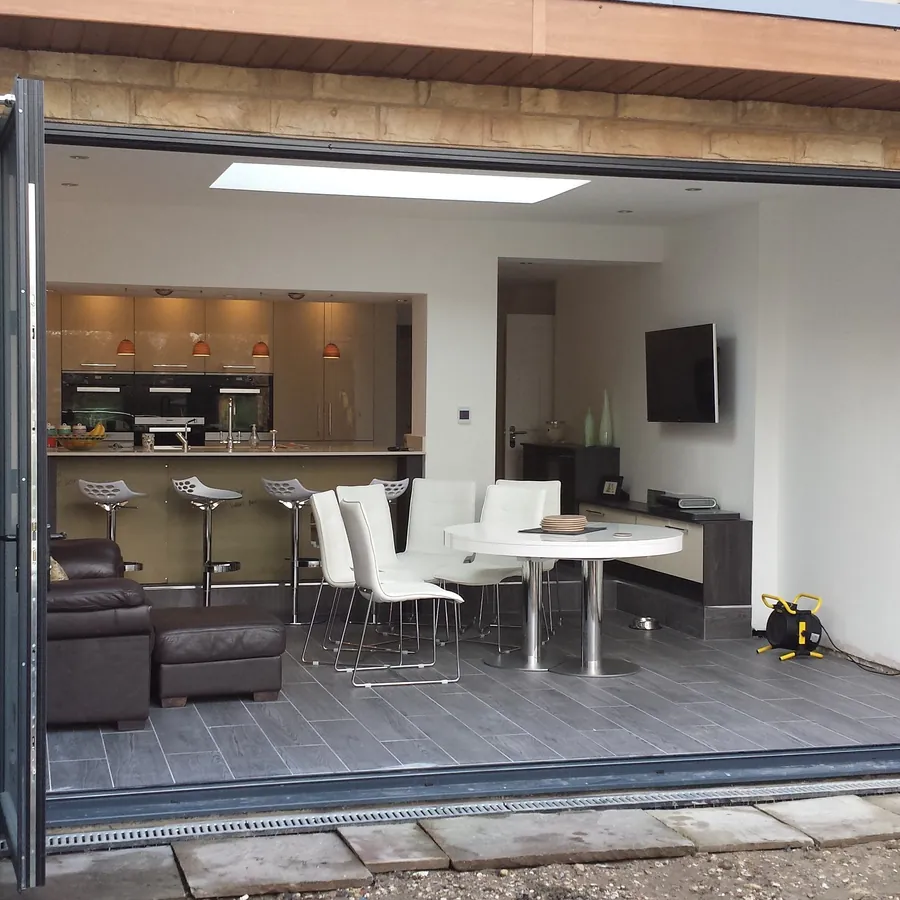 Bifold Archway